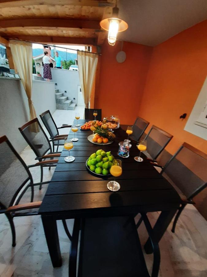 Apartment Radalj Kaštela Екстериор снимка