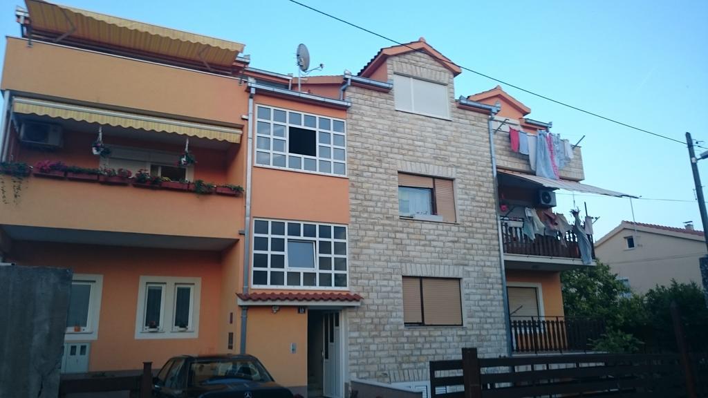 Apartment Radalj Kaštela Стая снимка