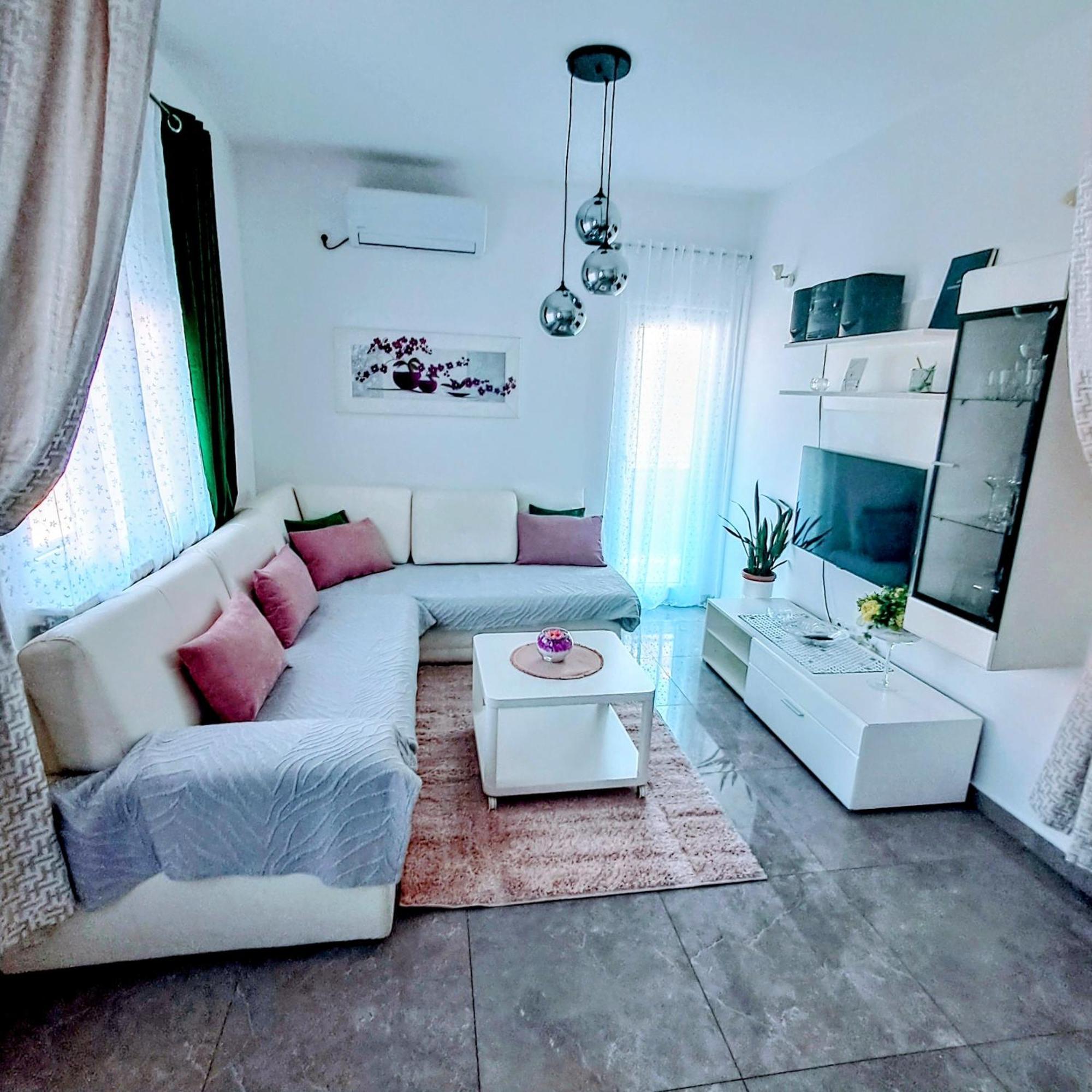 Apartment Radalj Kaštela Стая снимка
