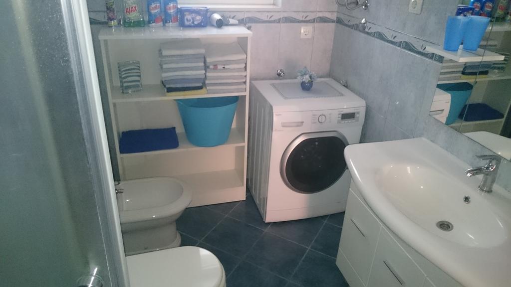 Apartment Radalj Kaštela Стая снимка