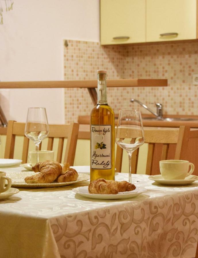Apartment Radalj Kaštela Екстериор снимка